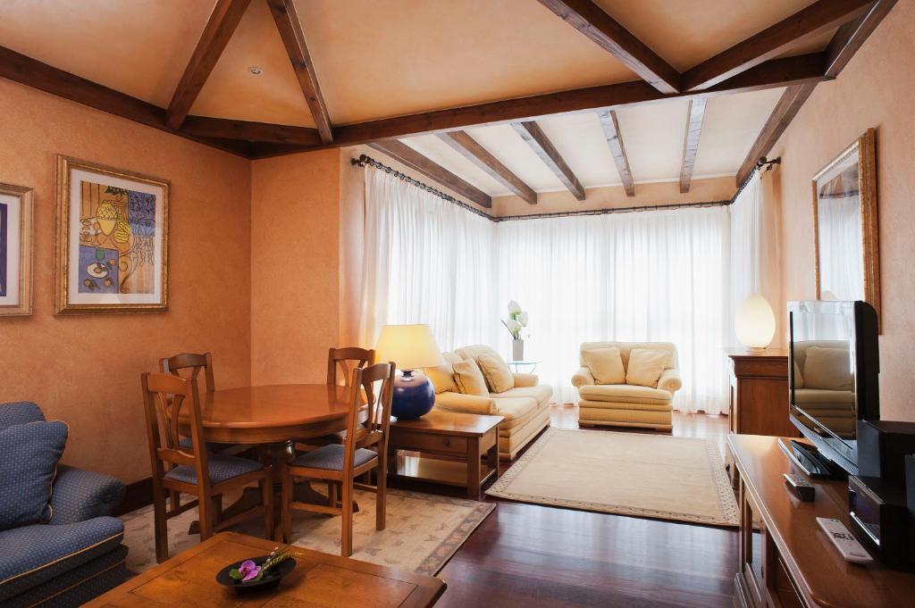 Presidential Suite